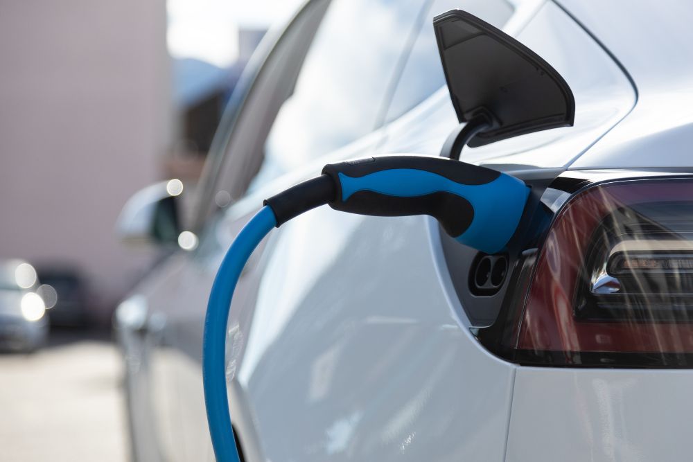 Top 10 Fastest Charging EVs